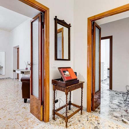 Vivilo Collection - San Vito View Apartment - 3 Bdr 2 Baths 로마 외부 사진