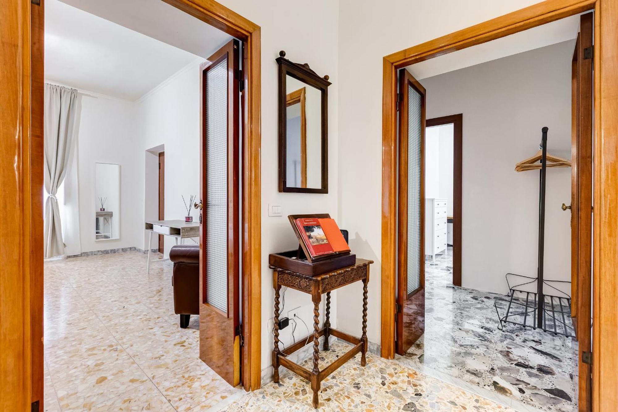 Vivilo Collection - San Vito View Apartment - 3 Bdr 2 Baths 로마 외부 사진