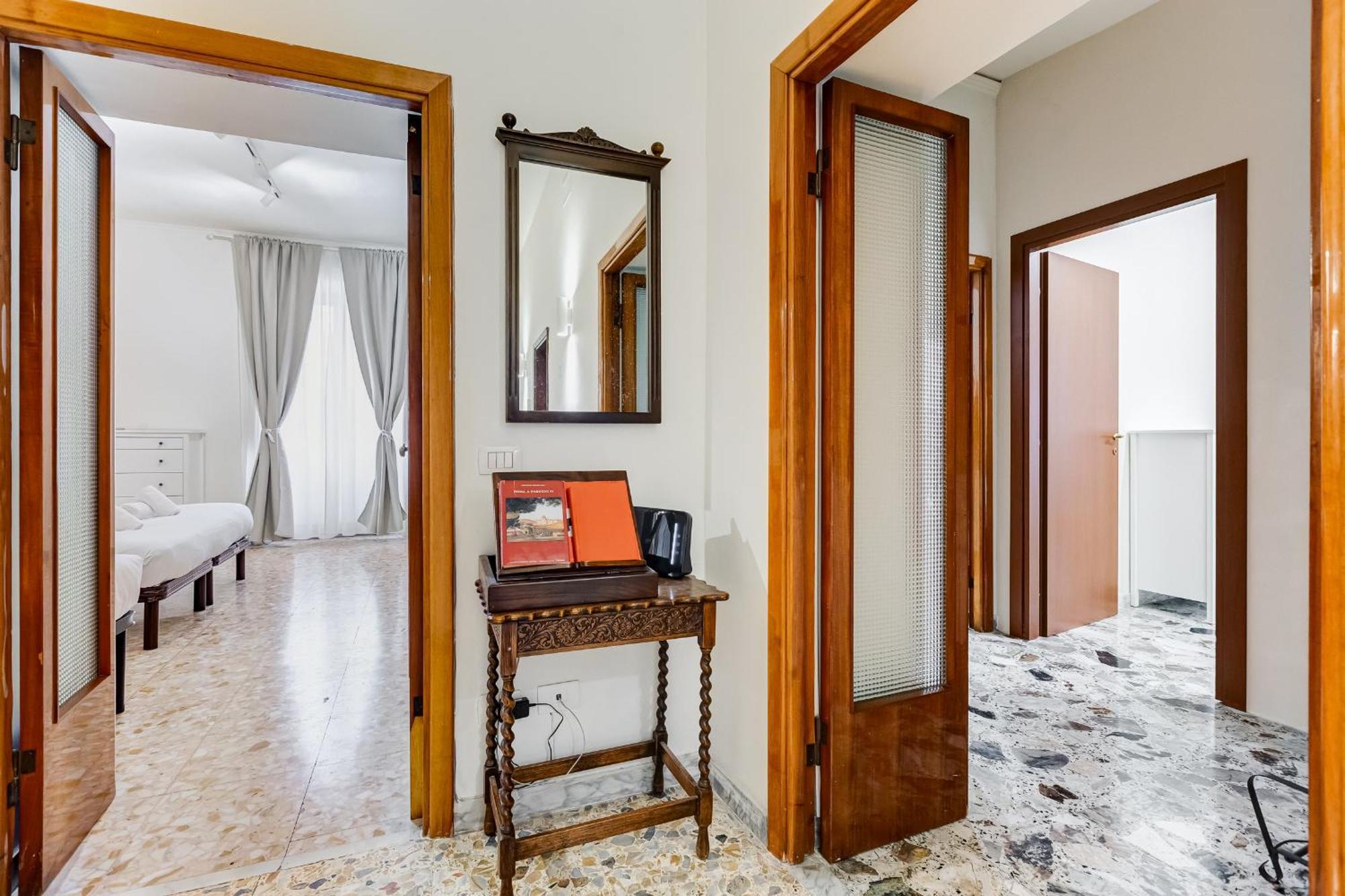 Vivilo Collection - San Vito View Apartment - 3 Bdr 2 Baths 로마 외부 사진