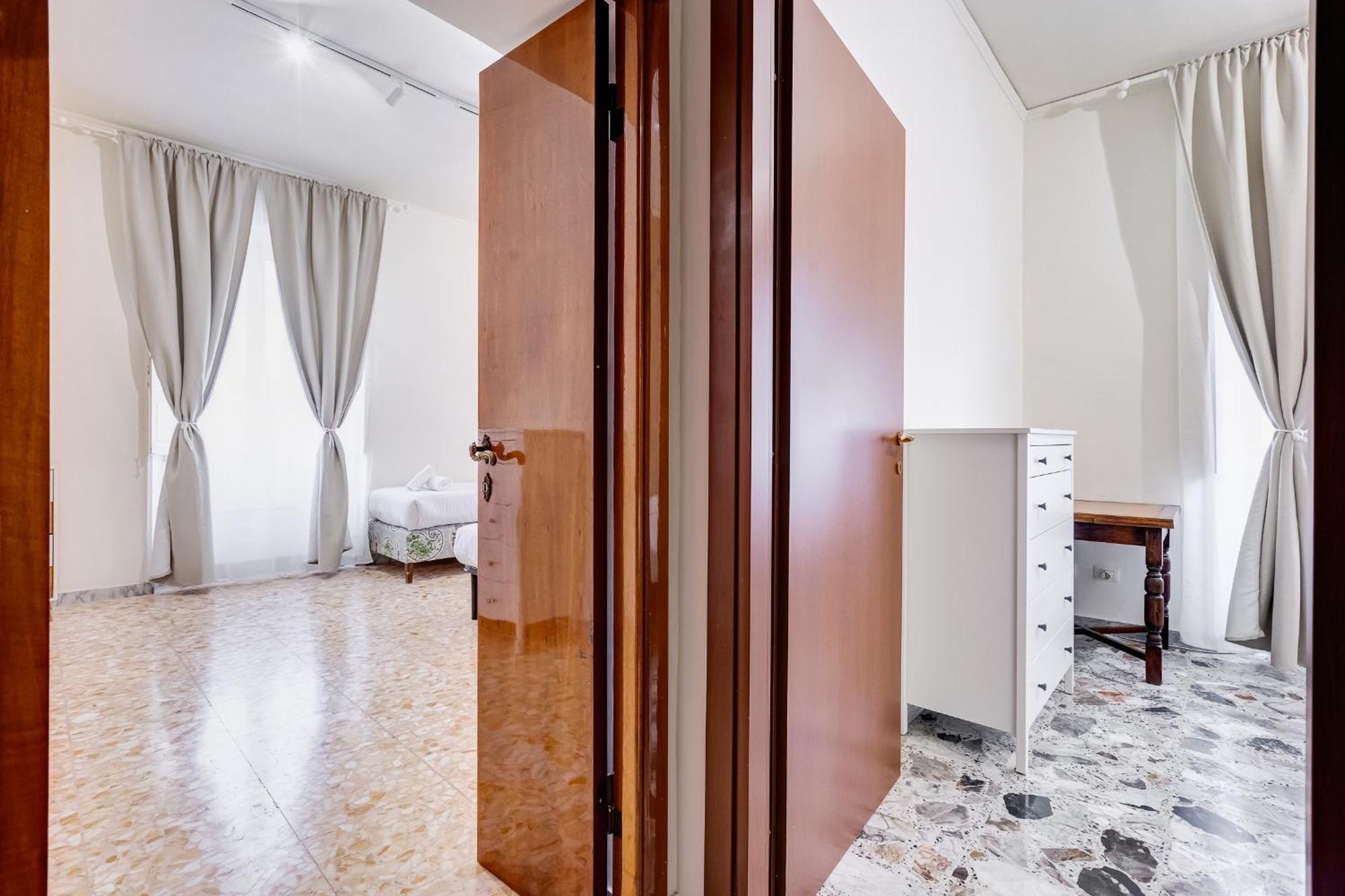 Vivilo Collection - San Vito View Apartment - 3 Bdr 2 Baths 로마 외부 사진
