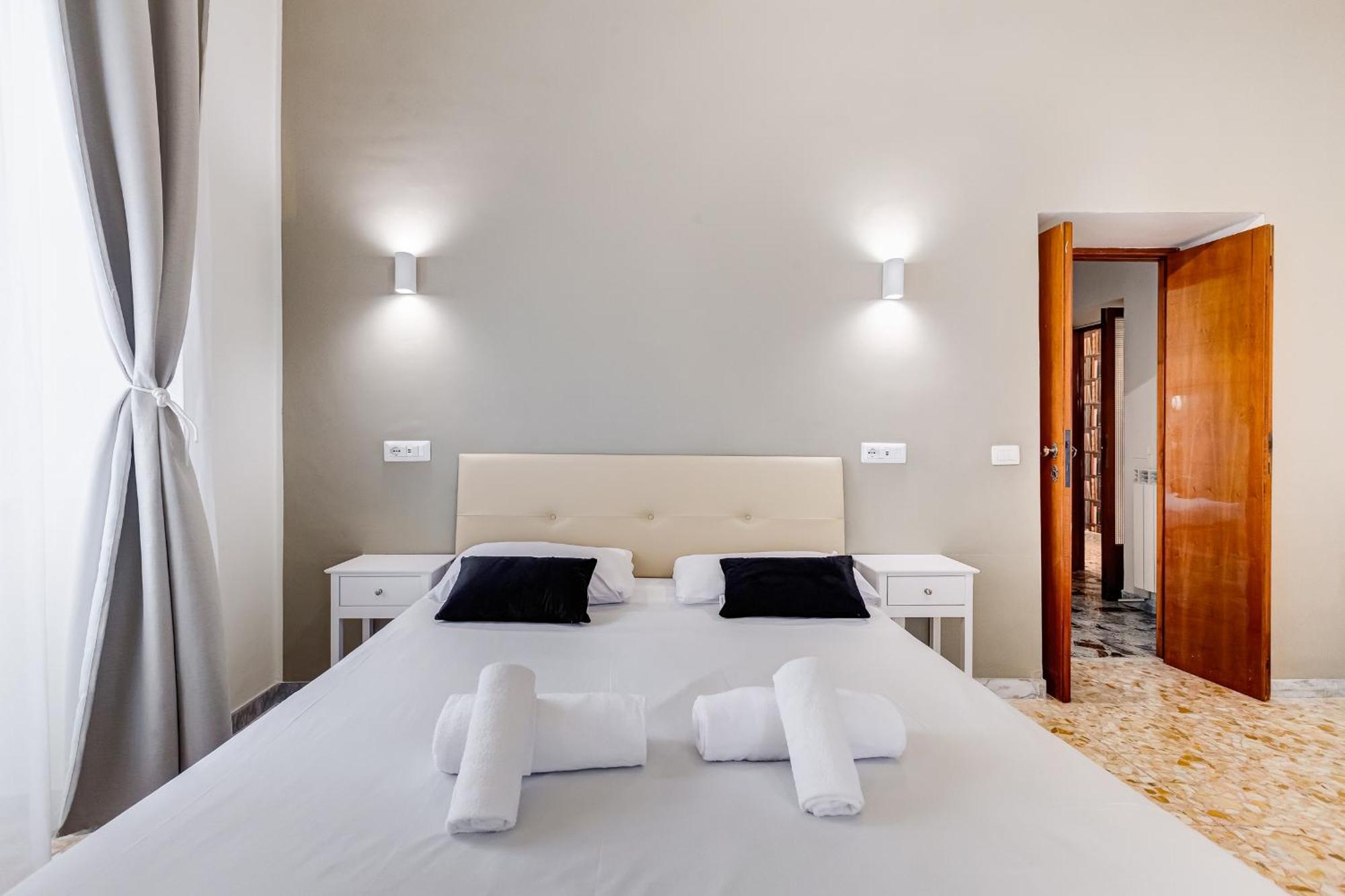 Vivilo Collection - San Vito View Apartment - 3 Bdr 2 Baths 로마 외부 사진