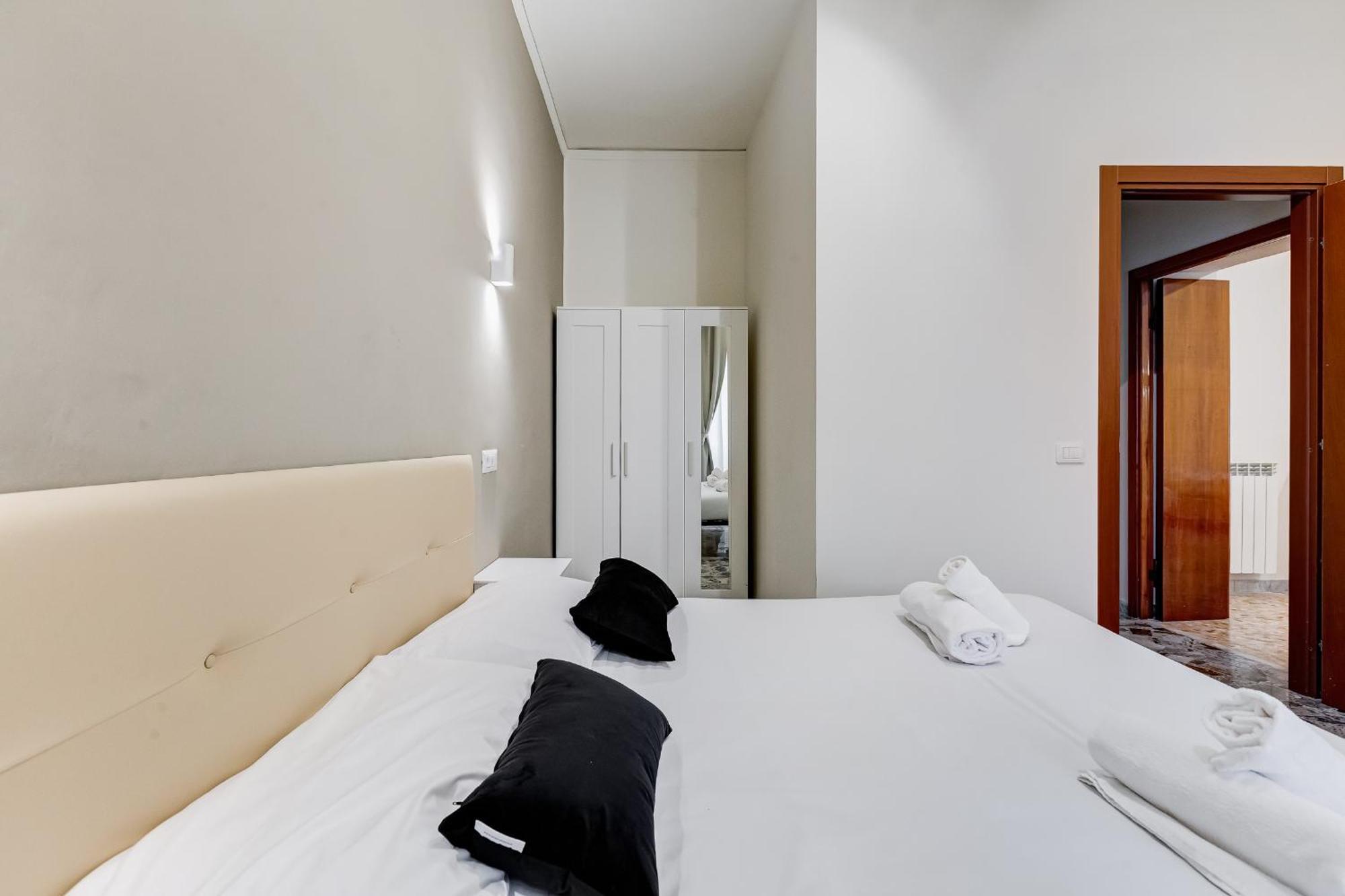 Vivilo Collection - San Vito View Apartment - 3 Bdr 2 Baths 로마 외부 사진