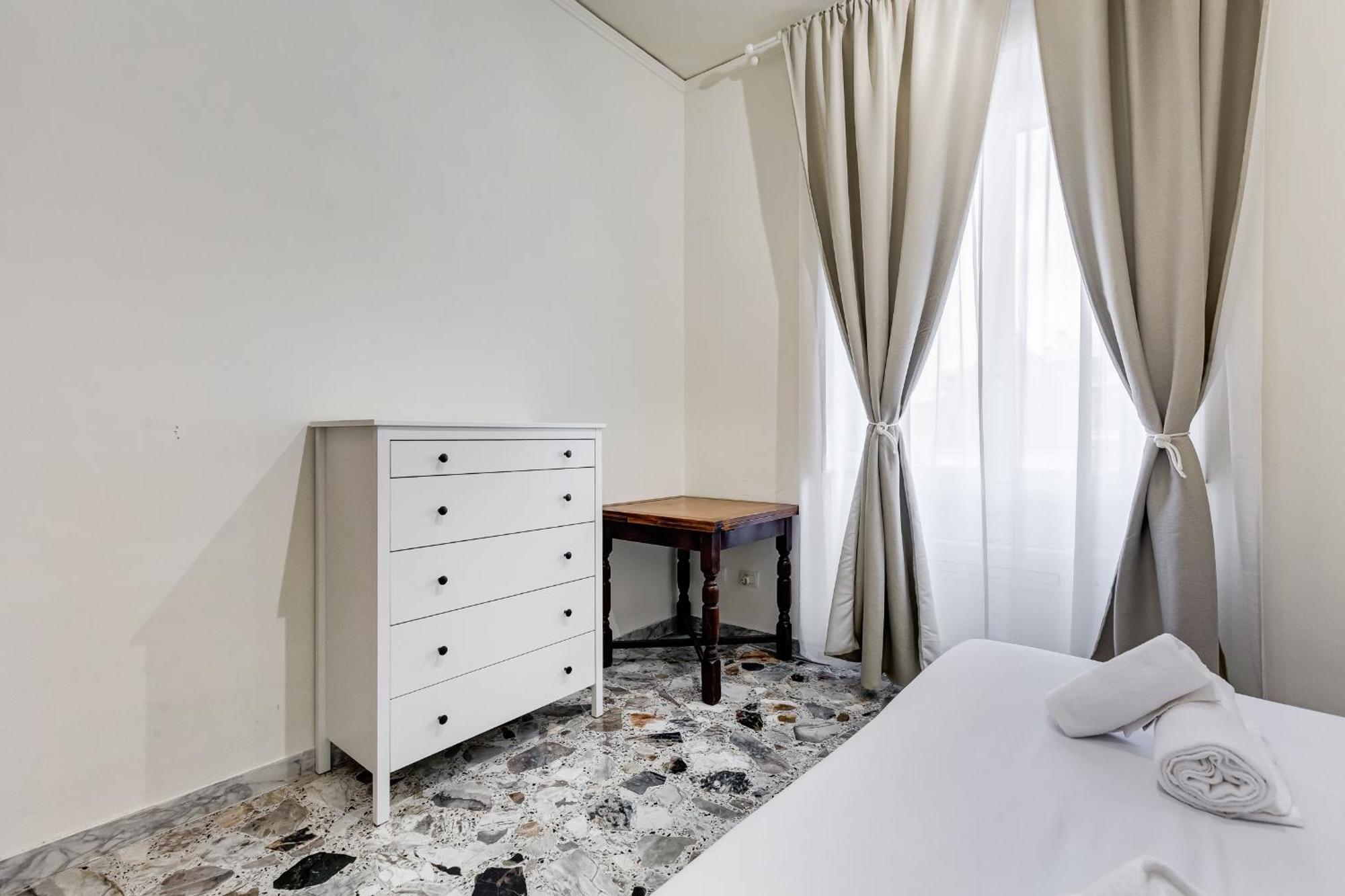 Vivilo Collection - San Vito View Apartment - 3 Bdr 2 Baths 로마 외부 사진