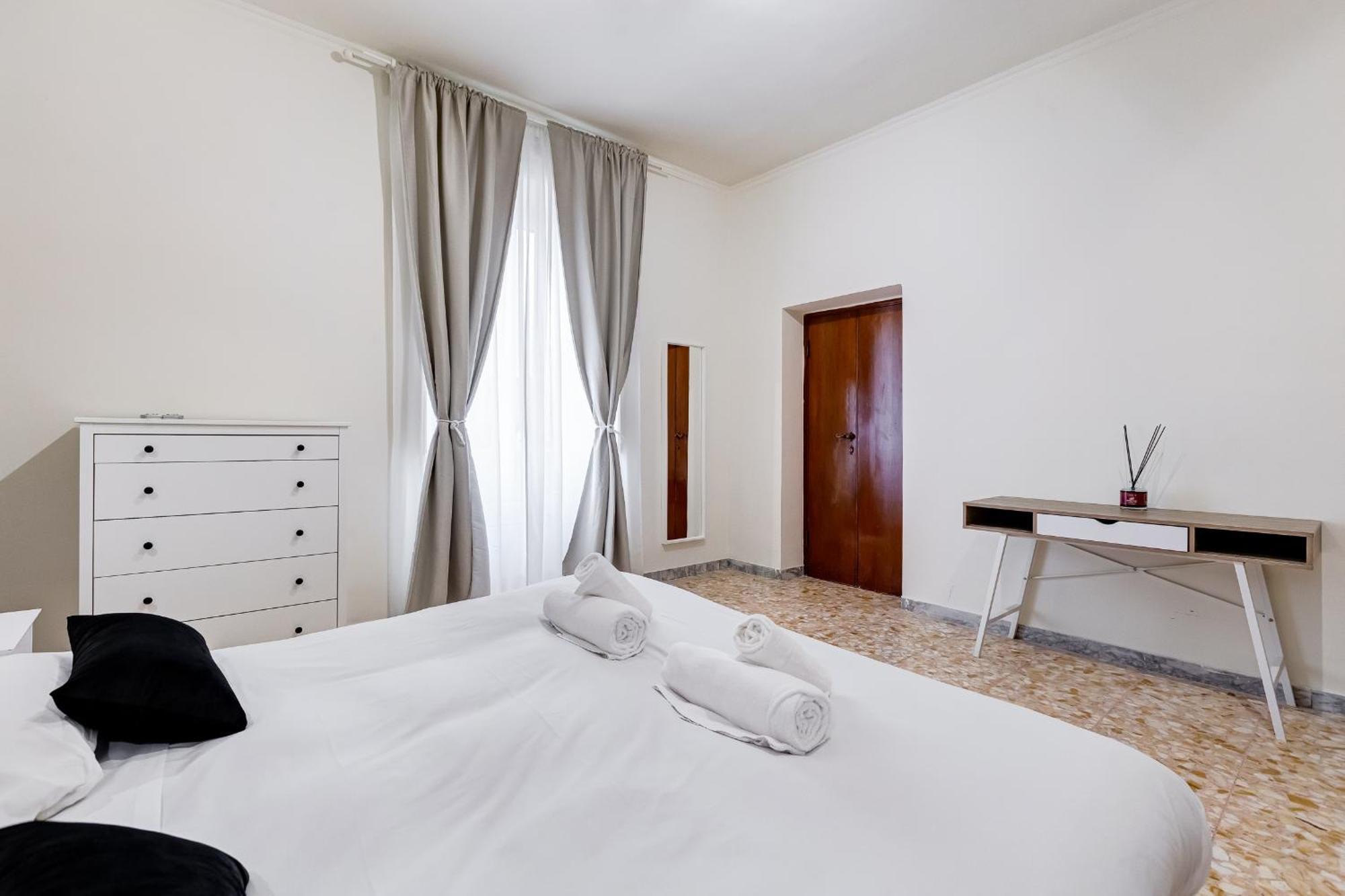 Vivilo Collection - San Vito View Apartment - 3 Bdr 2 Baths 로마 외부 사진